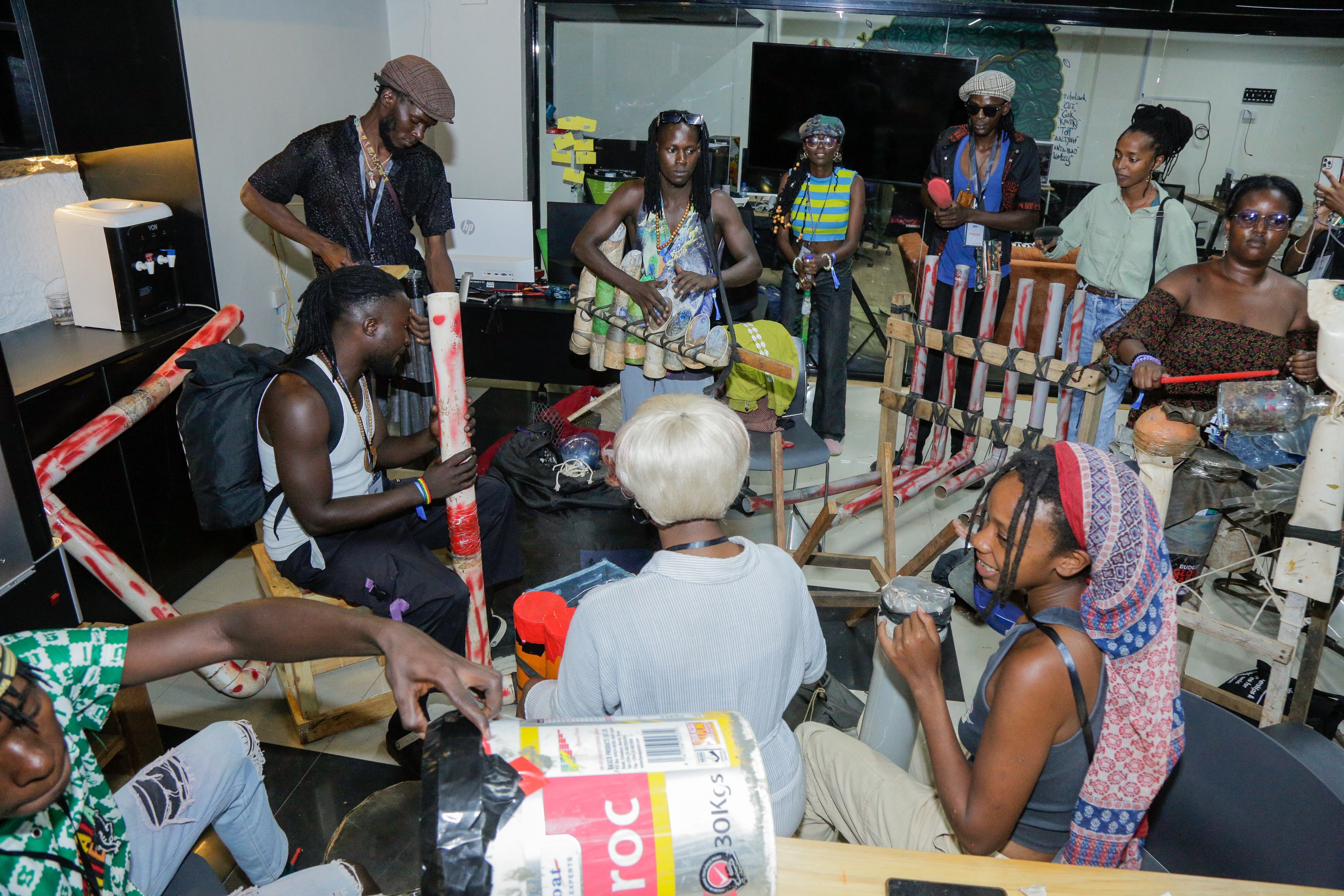 An image of a collaborative music session at Kilele